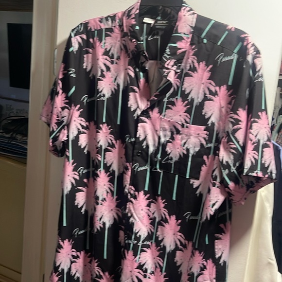 Other - Super soft men’s button up shirt